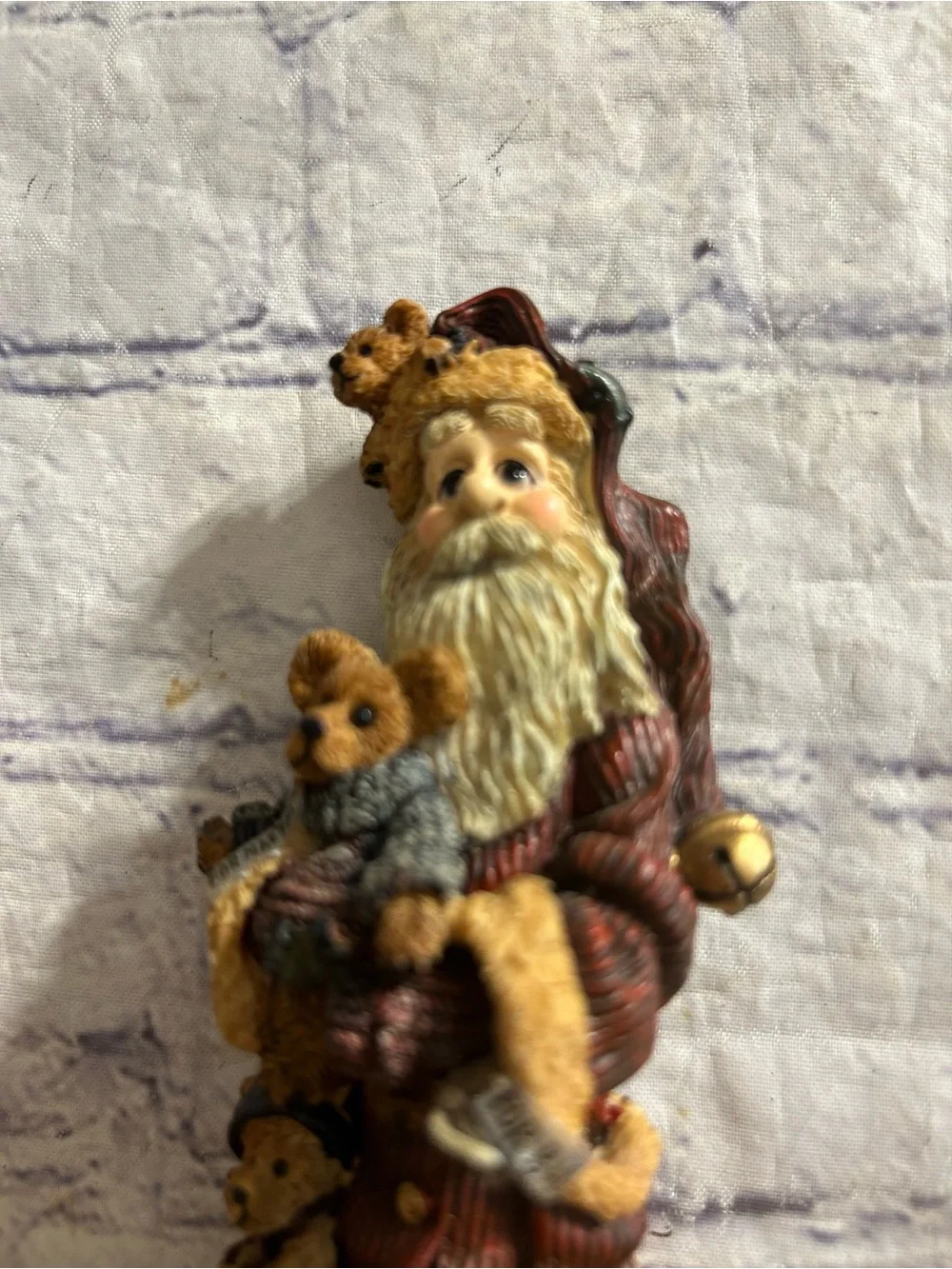 BOYDS BEARS & FRIENDS FOLKSTONE COLLECTION NA-NICK OF THE NORTH (2) SANTAS